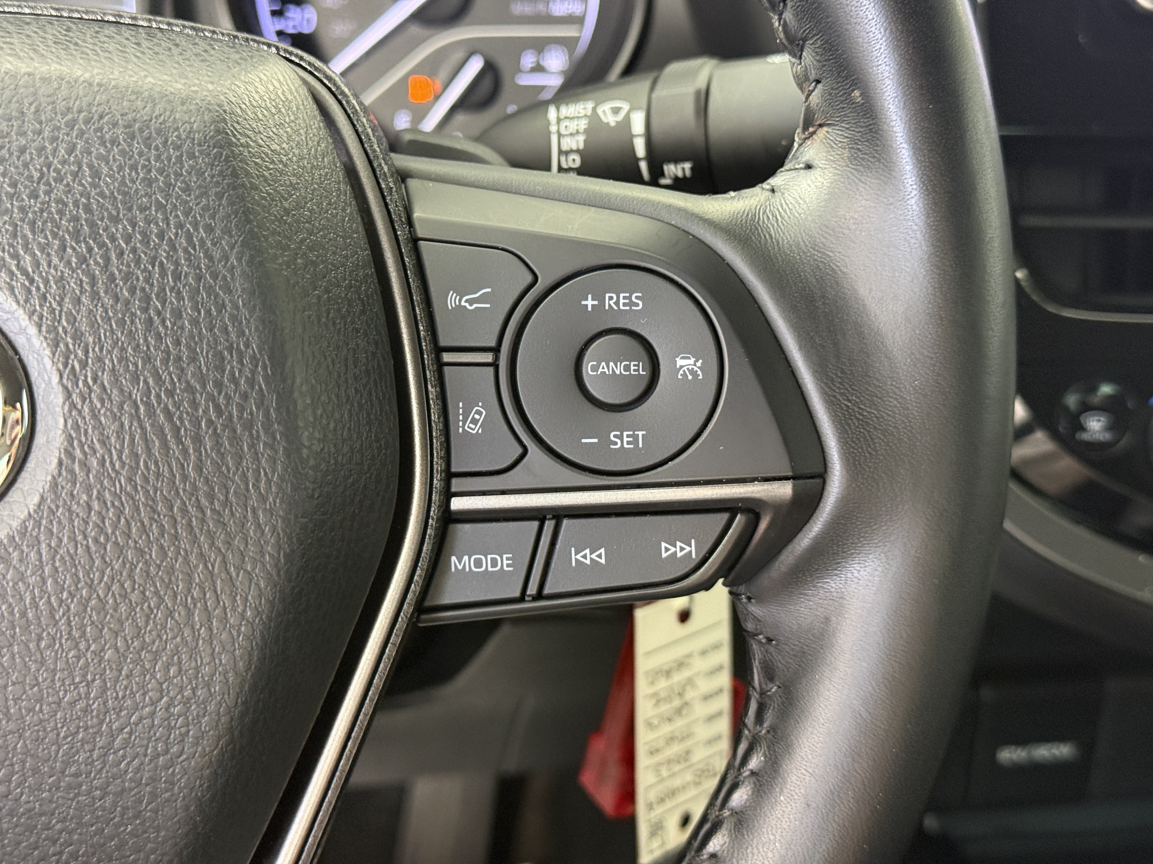 Used 2023 Toyota Camry SE FWD image 22
