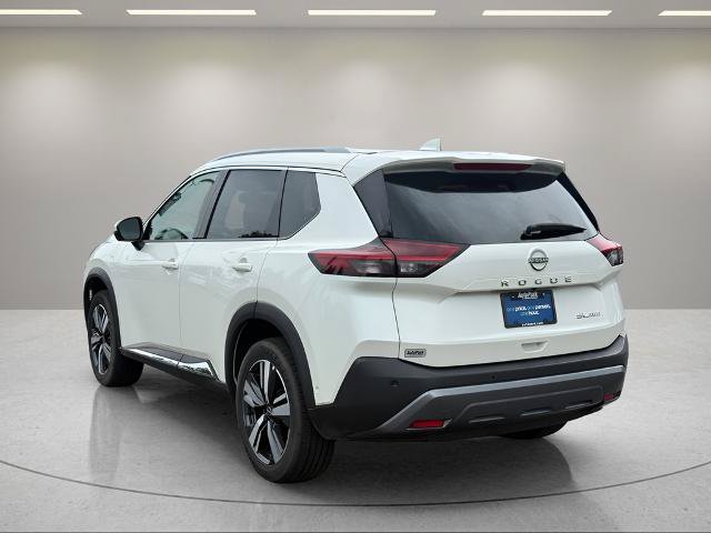 Used 2023 Nissan Rogue SL w/ SL Premium Package AWD/4WD image 5