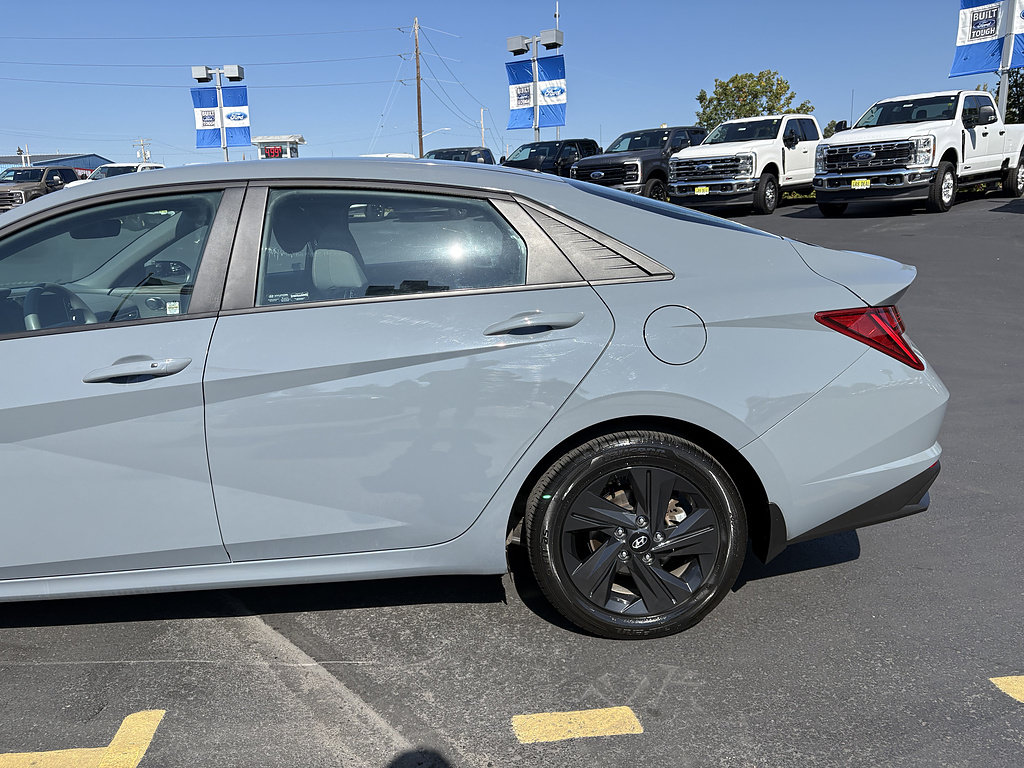 Used 2023 Hyundai Elantra Blue w/ Preferred Accessory Package FWD image 11
