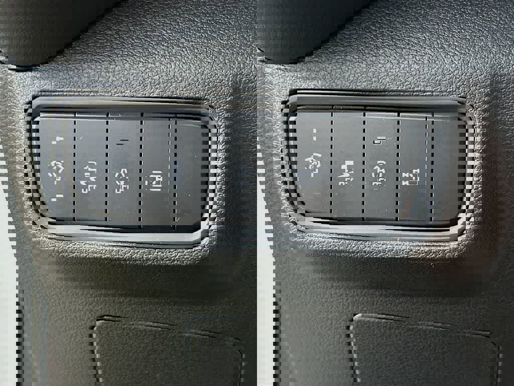 Used 2025 Kia Soul EX image 26