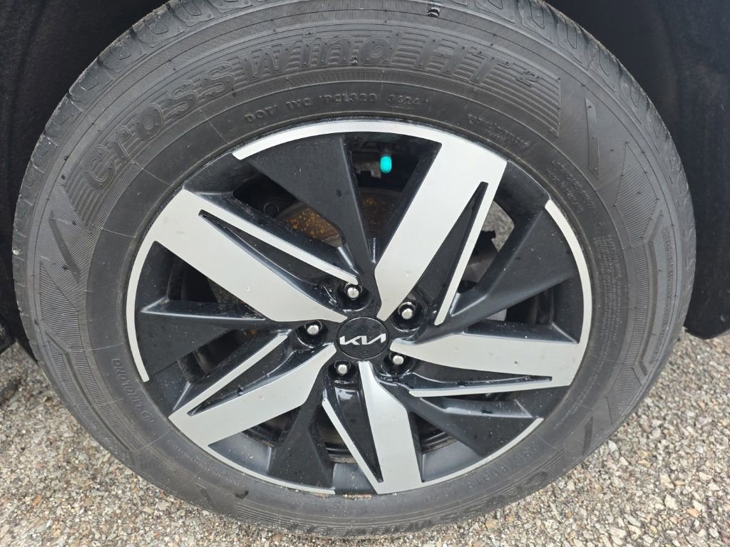 Used 2022 Kia Sorento S image 10