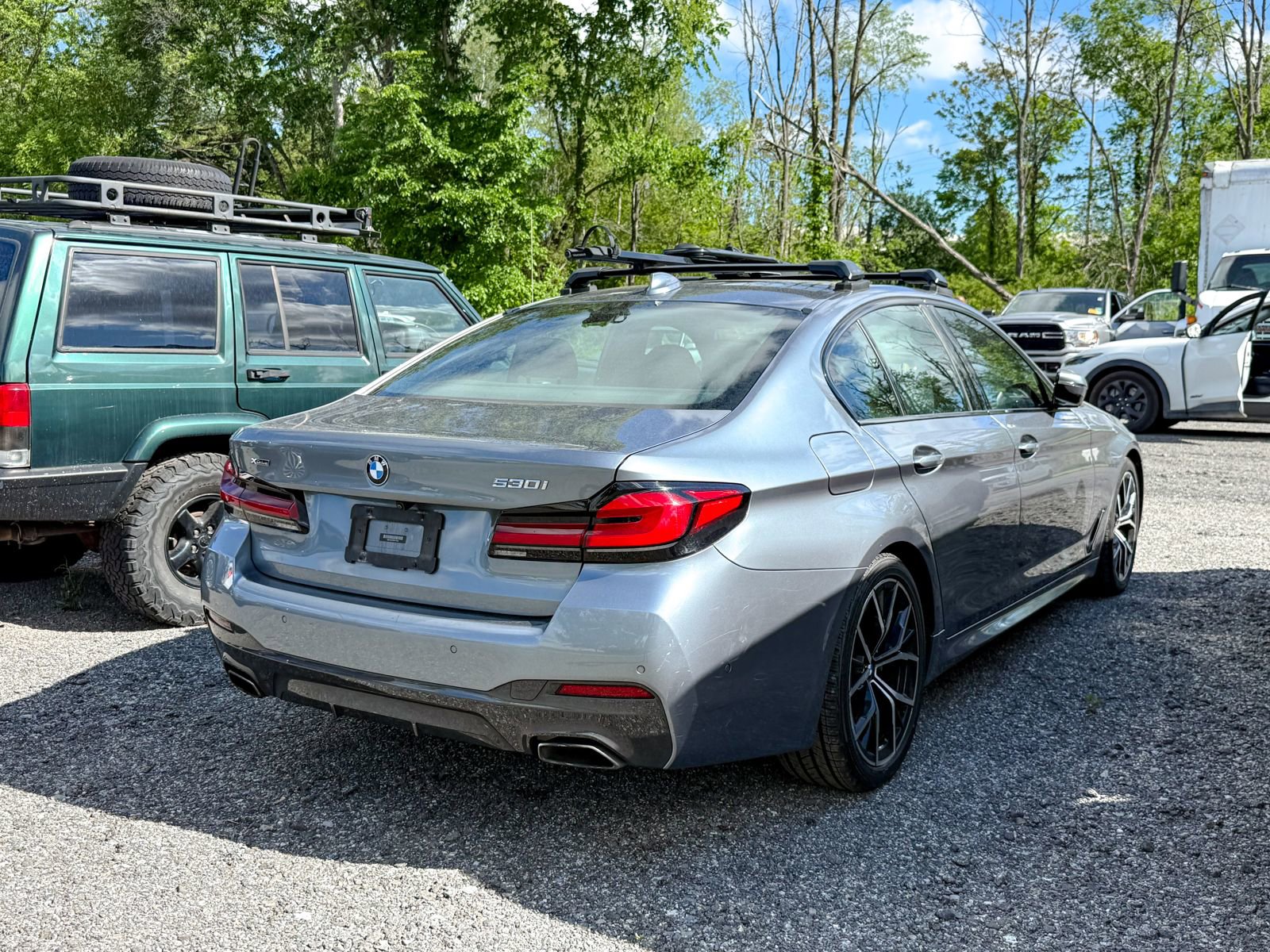 Used 2021 BMW 530i xDrive w/ M Sport Package AWD/4WD image 7