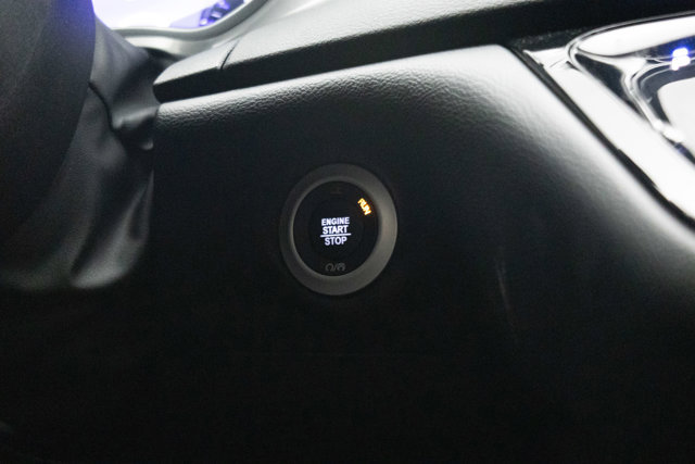 Used 2025 Chrysler Pacifica Select FWD image 31