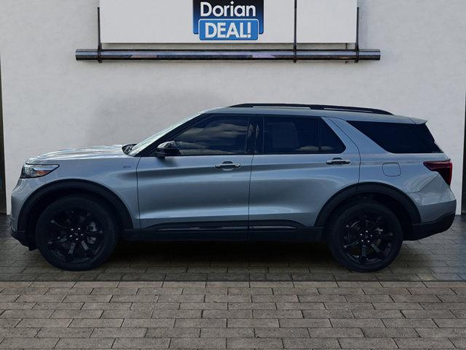 Certified 2023 Ford Explorer ST-Line w/ Class IV Trailer Tow Package AWD/4WD image 6