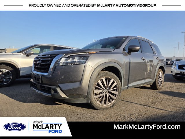 Used 2023 Nissan Pathfinder SL w/ SL Premium Package
