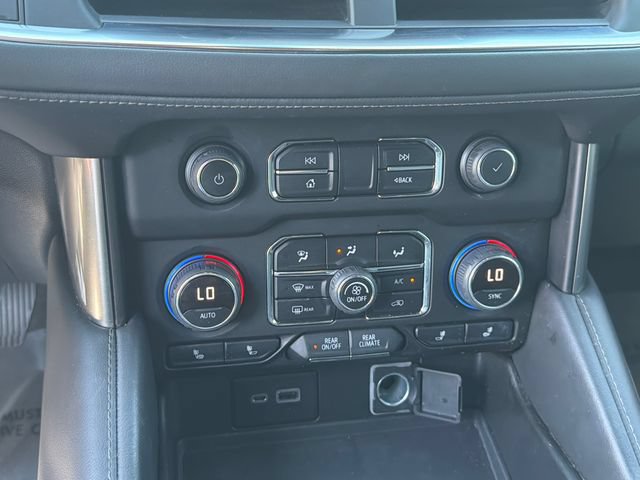 Used 2022 Chevrolet Tahoe Z71 w/ Luxury Package AWD/4WD image 33
