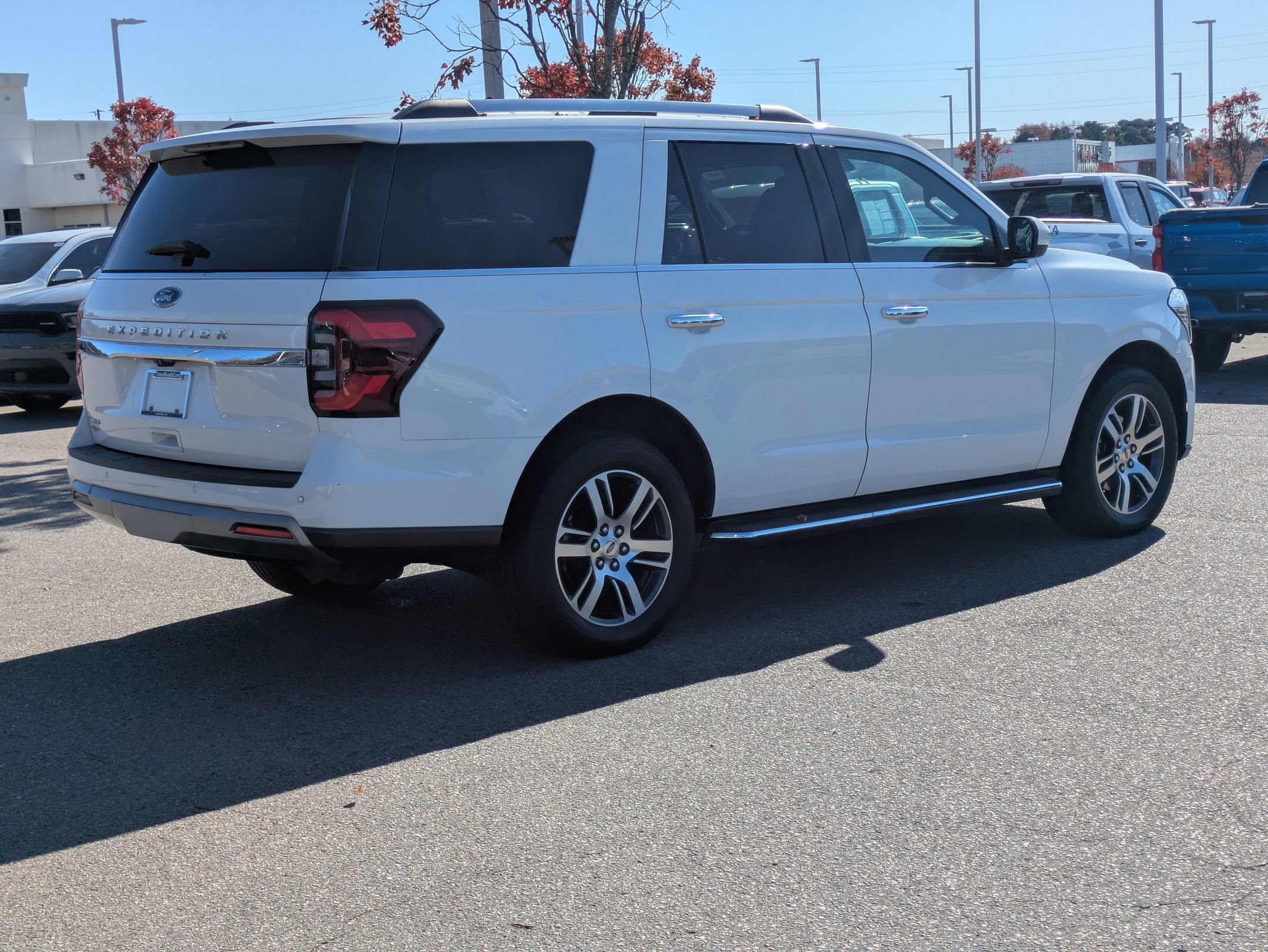 Certified 2023 Ford Expedition Limited image 4