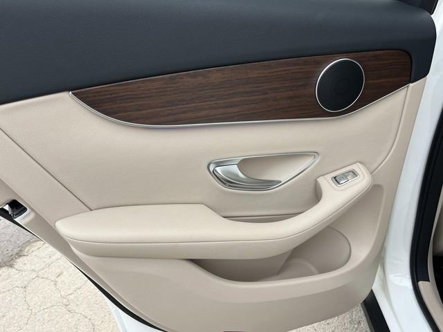 Used 2021 Mercedes-Benz GLC 300 GLC 300 image 20