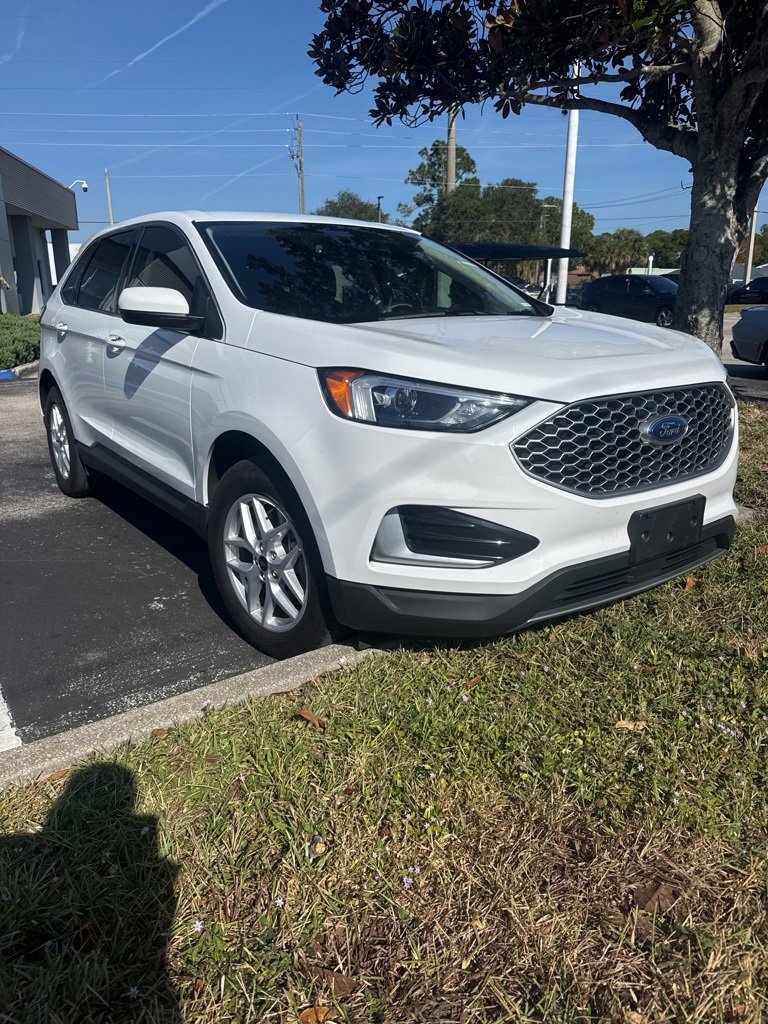 Certified 2024 Ford Edge SEL image 3