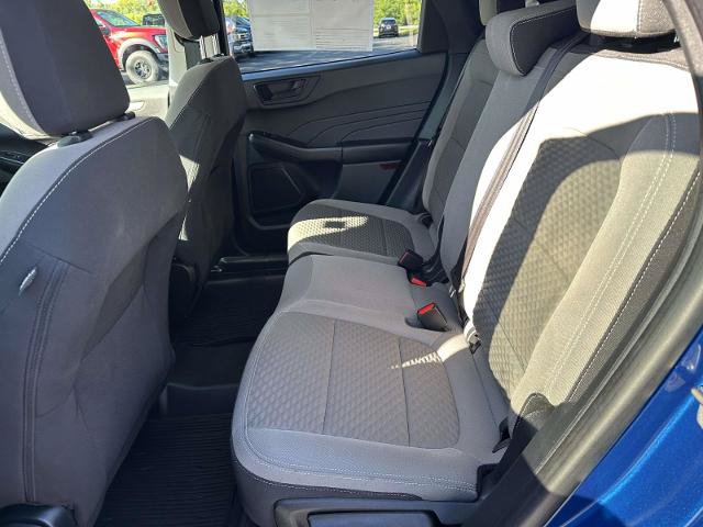 Certified 2022 Ford Escape SE w/ Cold Weather Package FWD image 11
