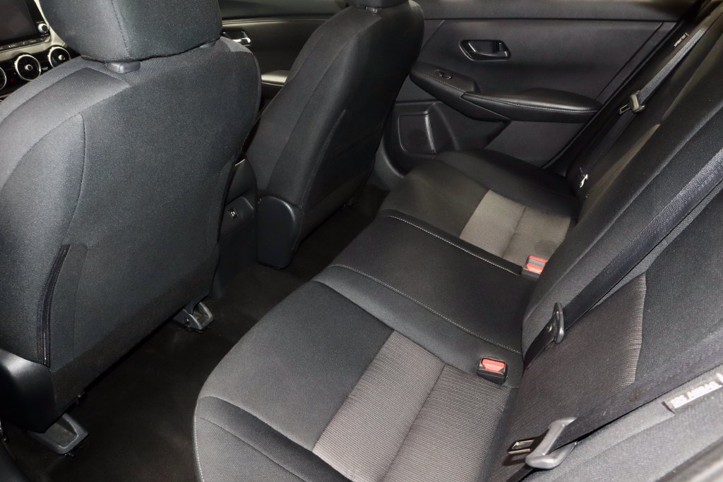 Used 2024 Nissan Sentra SV FWD image 20