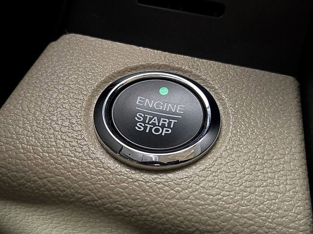 Certified 2019 Ford F150 Lariat w/ Equipment Group 502A Luxury image 24