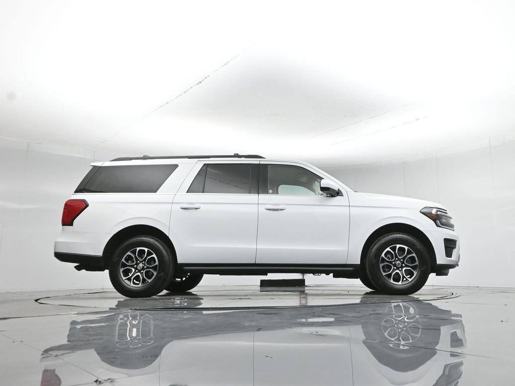 Certified 2024 Ford Expedition Max XLT image 11