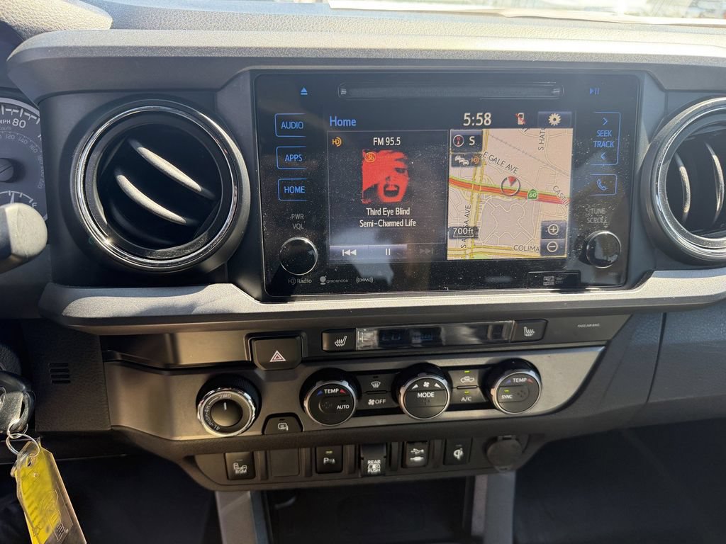 Used 2019 Toyota Tacoma TRD Off-Road w/ TRD Premium Off Road Package AWD/4WD image 31