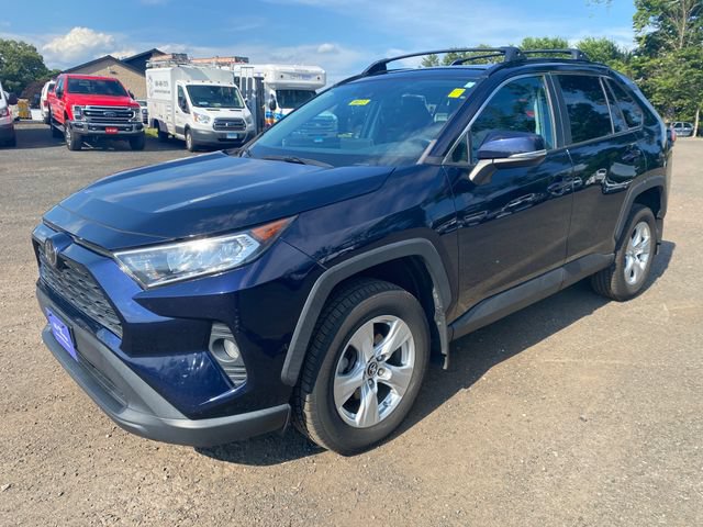 Used 2019 Toyota RAV4 XLE w/ Convenience Package AWD/4WD image 3