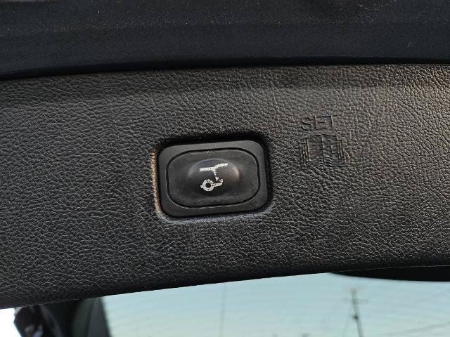 Certified 2024 Ford Edge Titanium AWD/4WD image 33