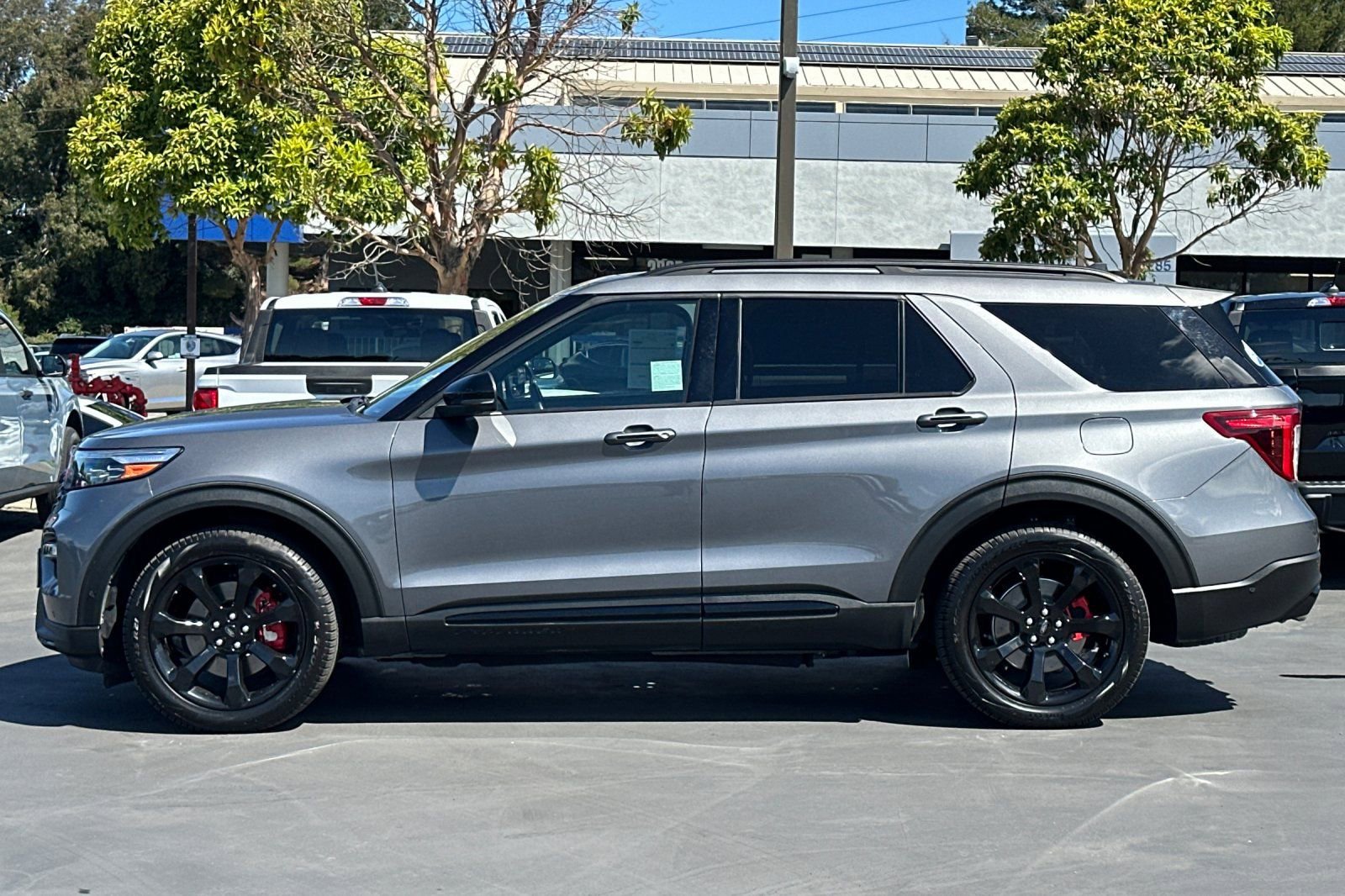 Certified 2021 Ford Explorer ST w/ Equipment Group 401A AWD/4WD image 9