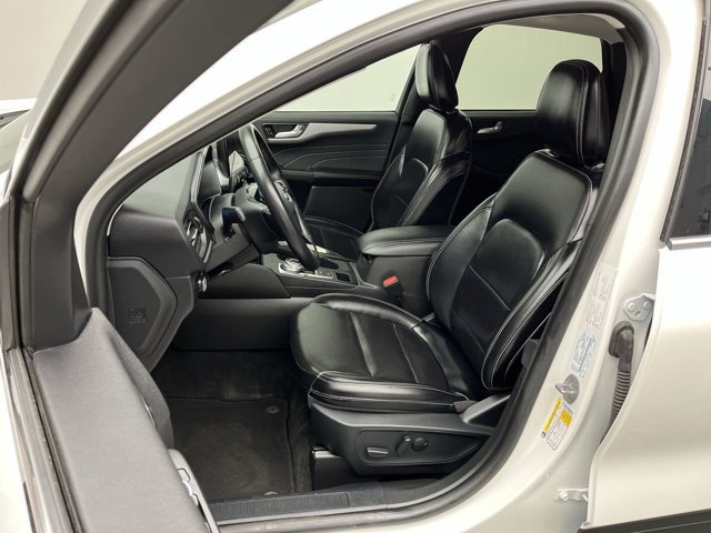 Certified 2024 Ford Escape Platinum AWD/4WD image 10