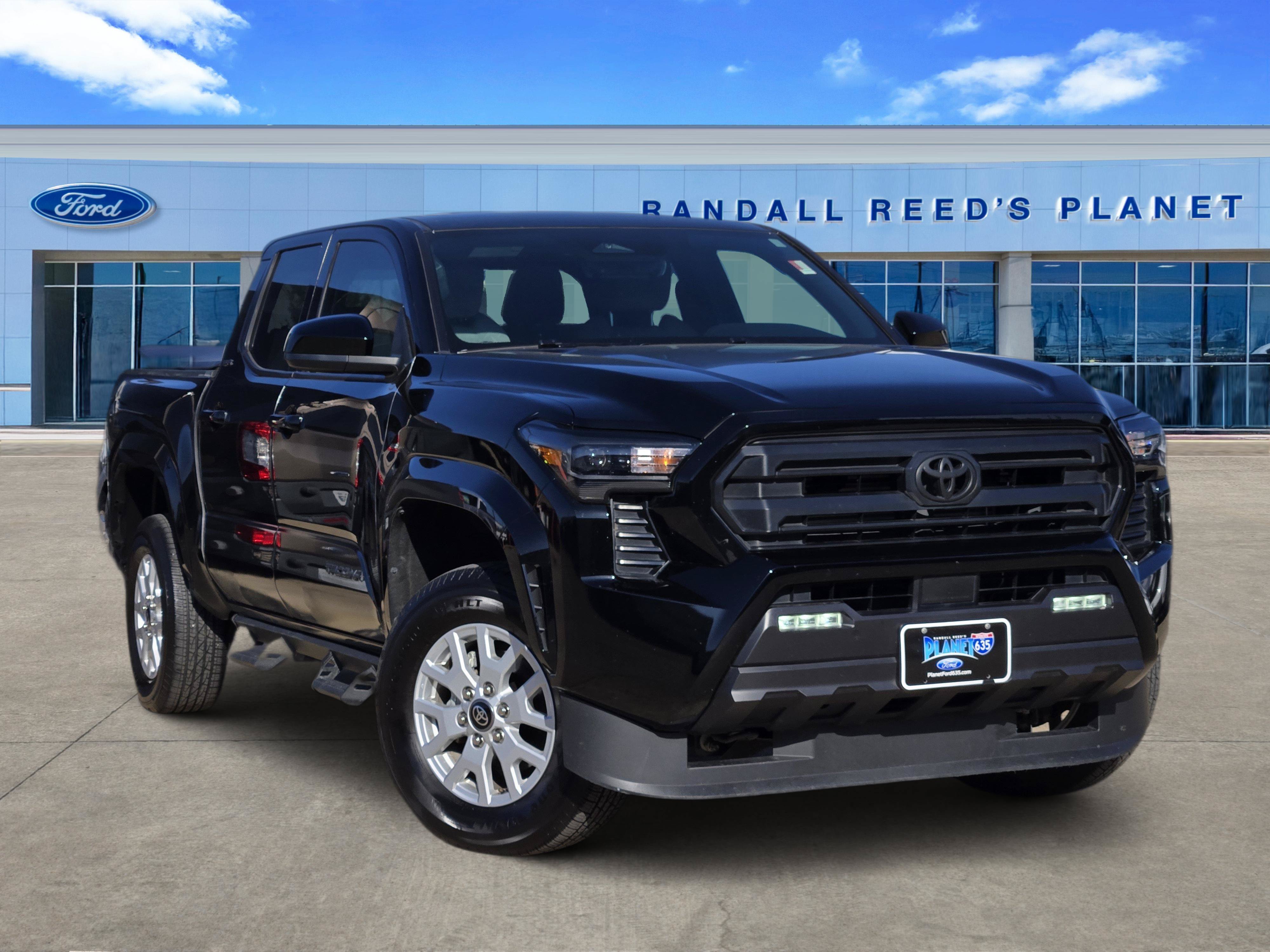 Used 2025 Toyota Tacoma SR5 AWD/4WD image 1