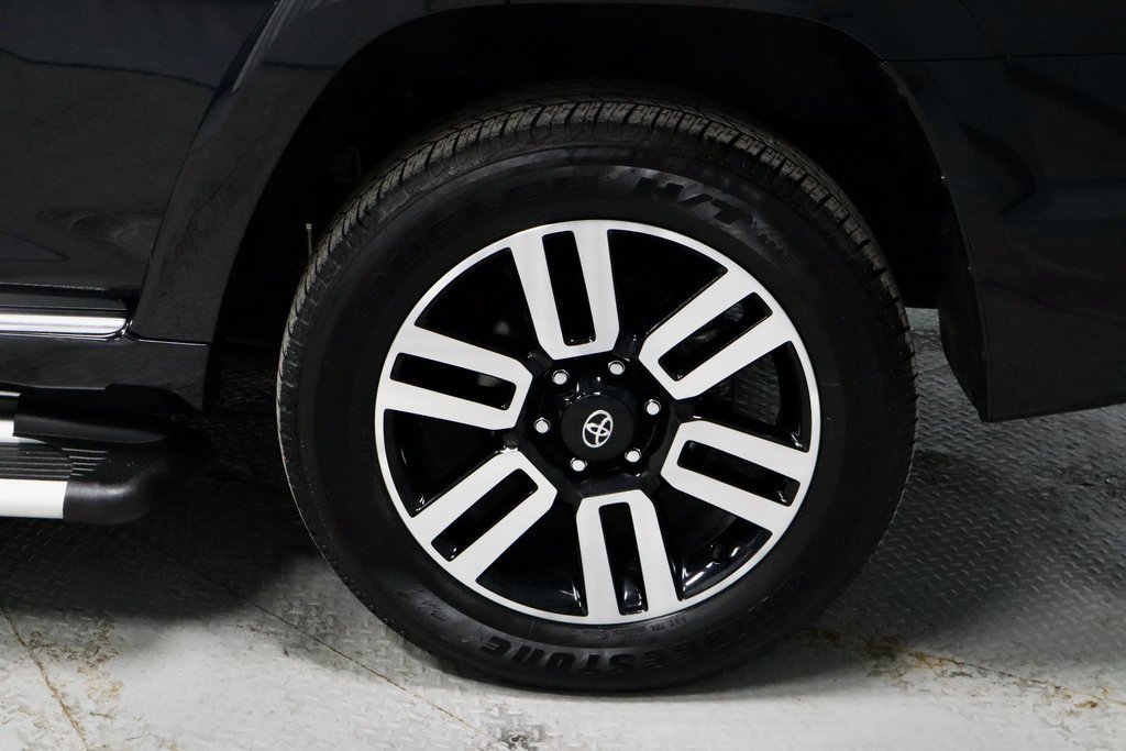 Used 2023 Toyota 4Runner Limited image 19