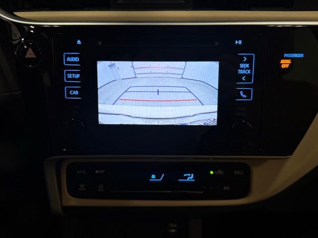 Used 2018 Toyota Corolla LE image 25