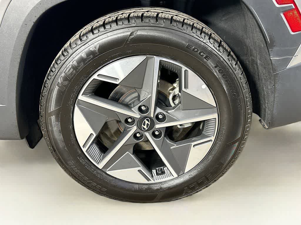 Used 2025 Hyundai Tucson SEL FWD image 11