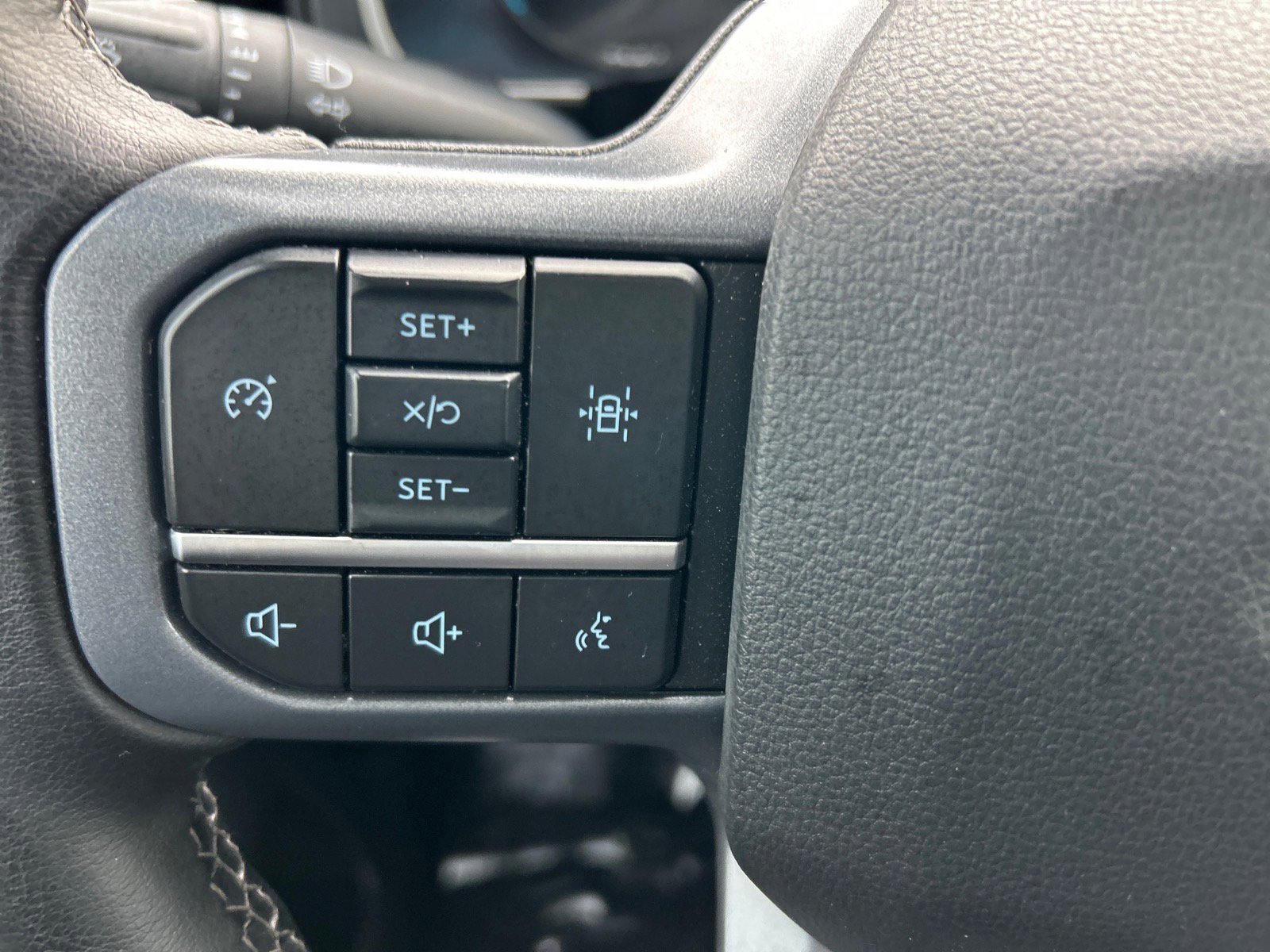 Certified 2023 Ford F150 XLT w/ Equipment Group 302A High image 23