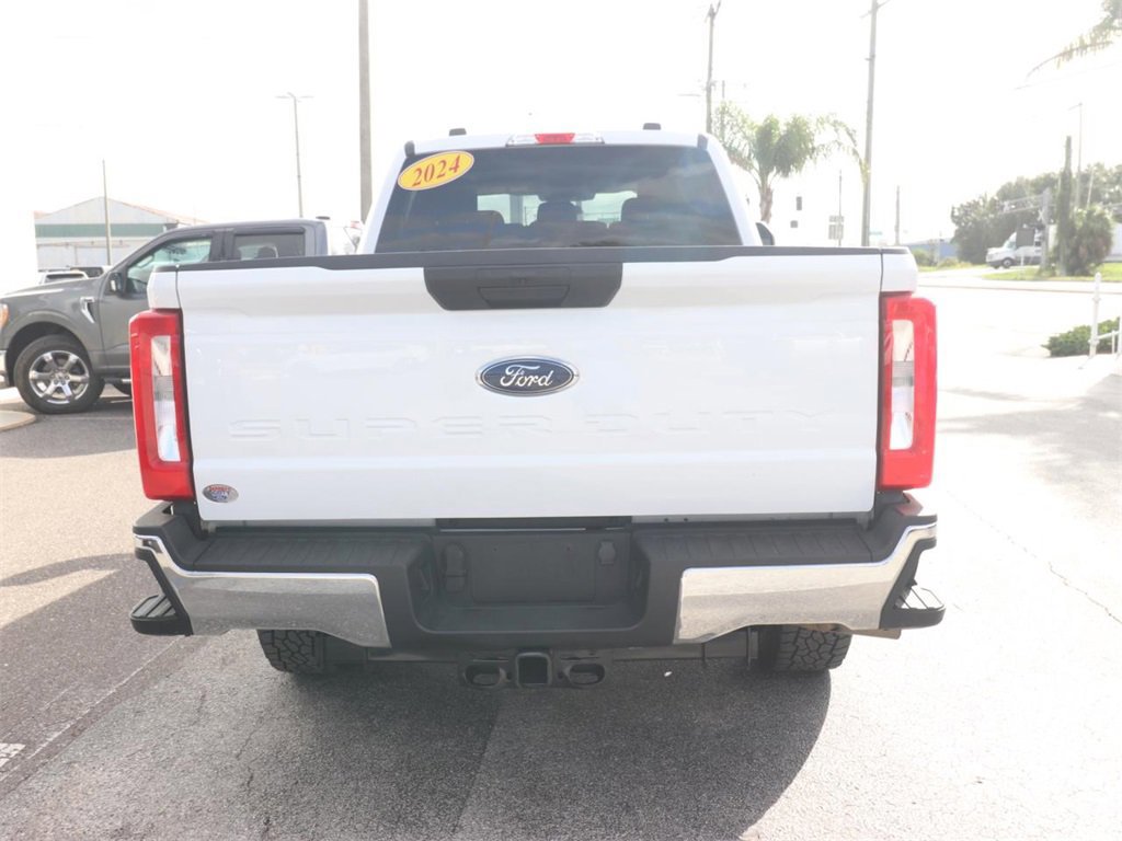Certified 2024 Ford F250 XLT image 4
