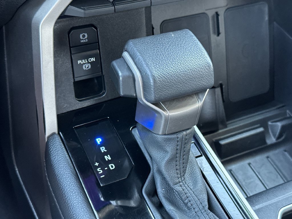 Used 2024 Toyota Tundra Limited AWD/4WD image 19