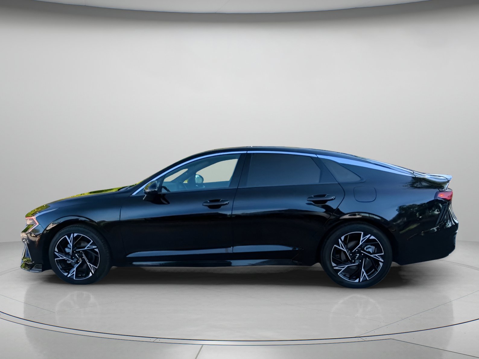 Used 2025 Kia K5 GT-Line w/ GT-Line Premium Package AWD/4WD image 18
