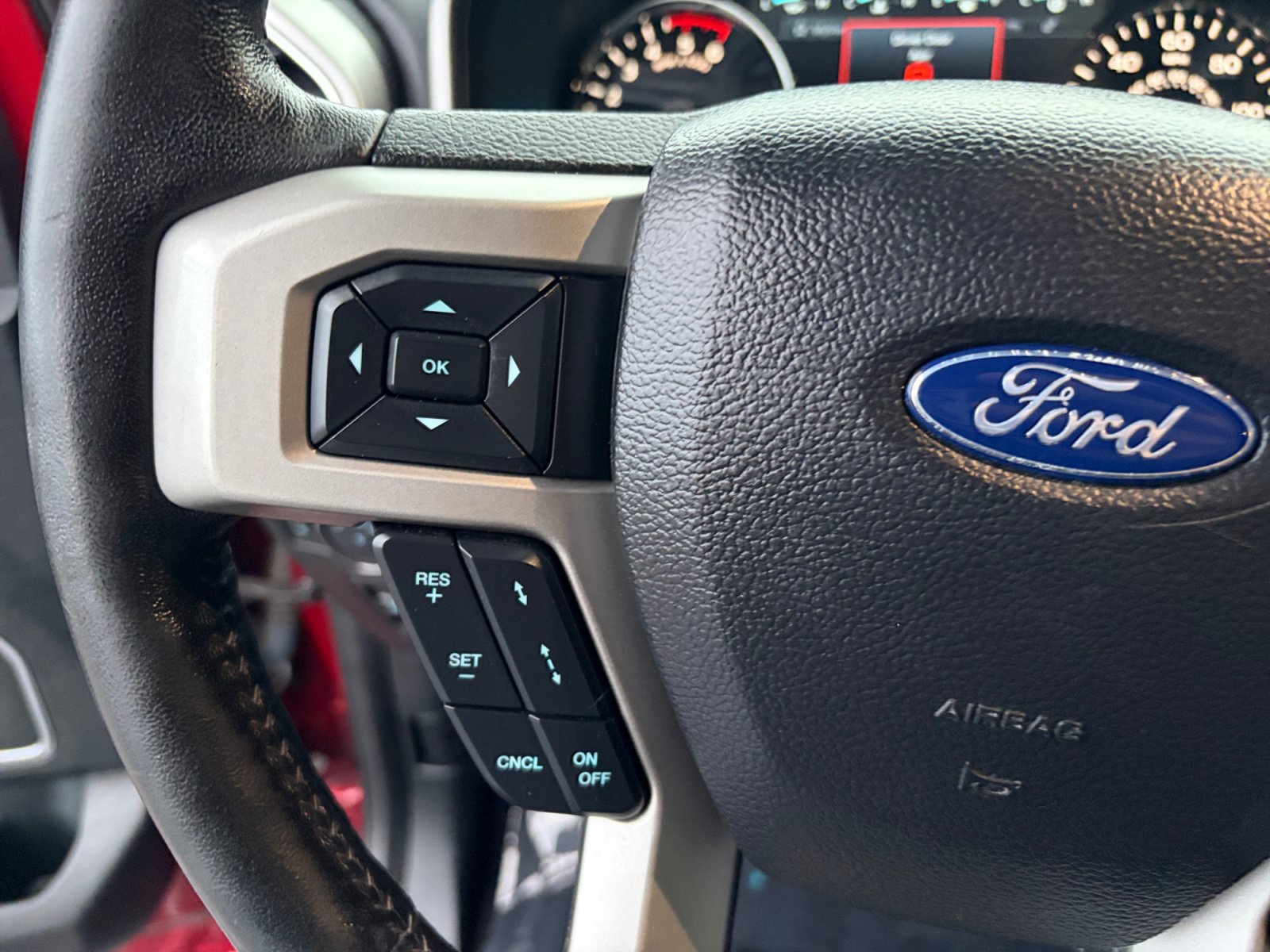Certified 2018 Ford F150 Lariat w/ Equipment Group 502A Luxury AWD/4WD image 29