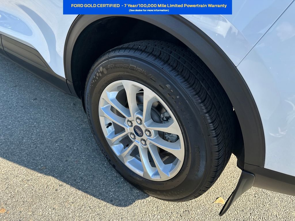 Certified 2022 Ford Escape SE image 28