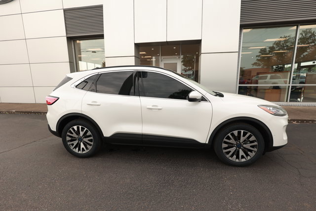 Certified 2020 Ford Escape Titanium AWD/4WD image 2