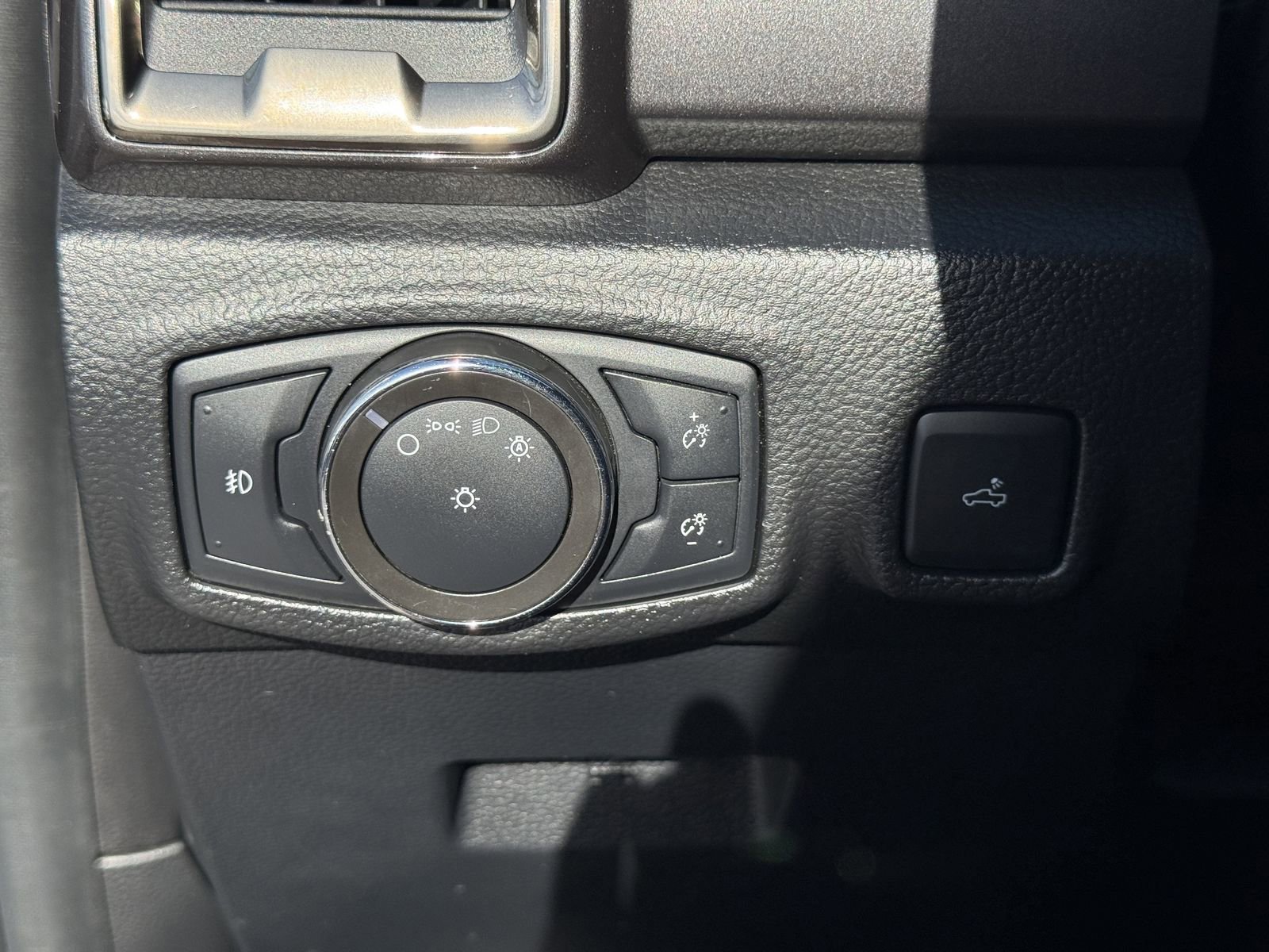 Certified 2022 Ford Ranger Lariat w/ Technology Package image 25