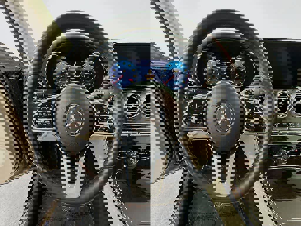 Used 2021 Mercedes-Benz C 300 Sedan image 16