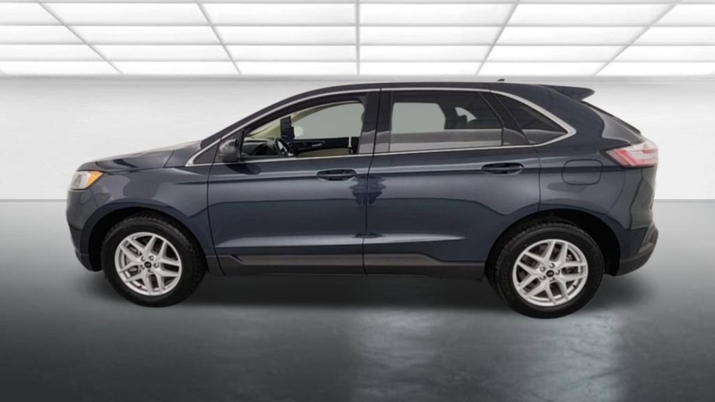 Certified 2023 Ford Edge SEL w/ Convenience Package AWD/4WD image 4