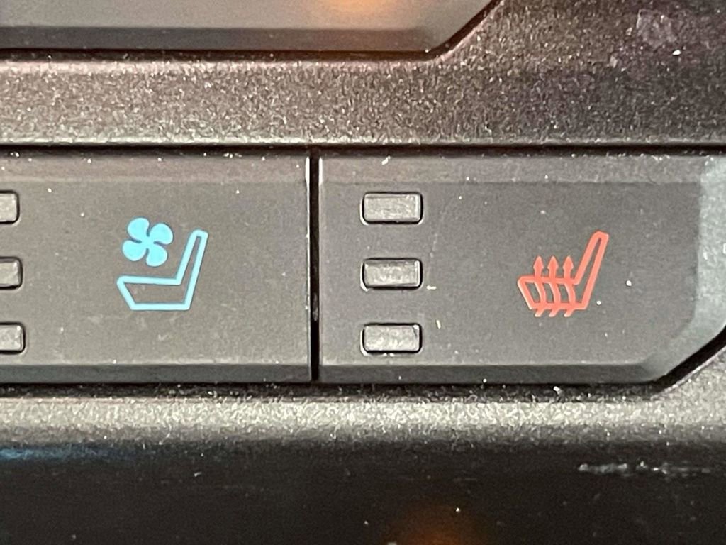 Certified 2020 Ford F150 Lariat image 19