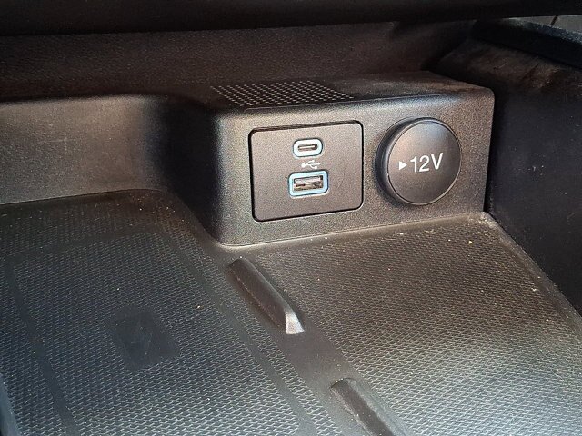 Certified 2022 Ford Escape SEL w/ Technology Package AWD/4WD image 26