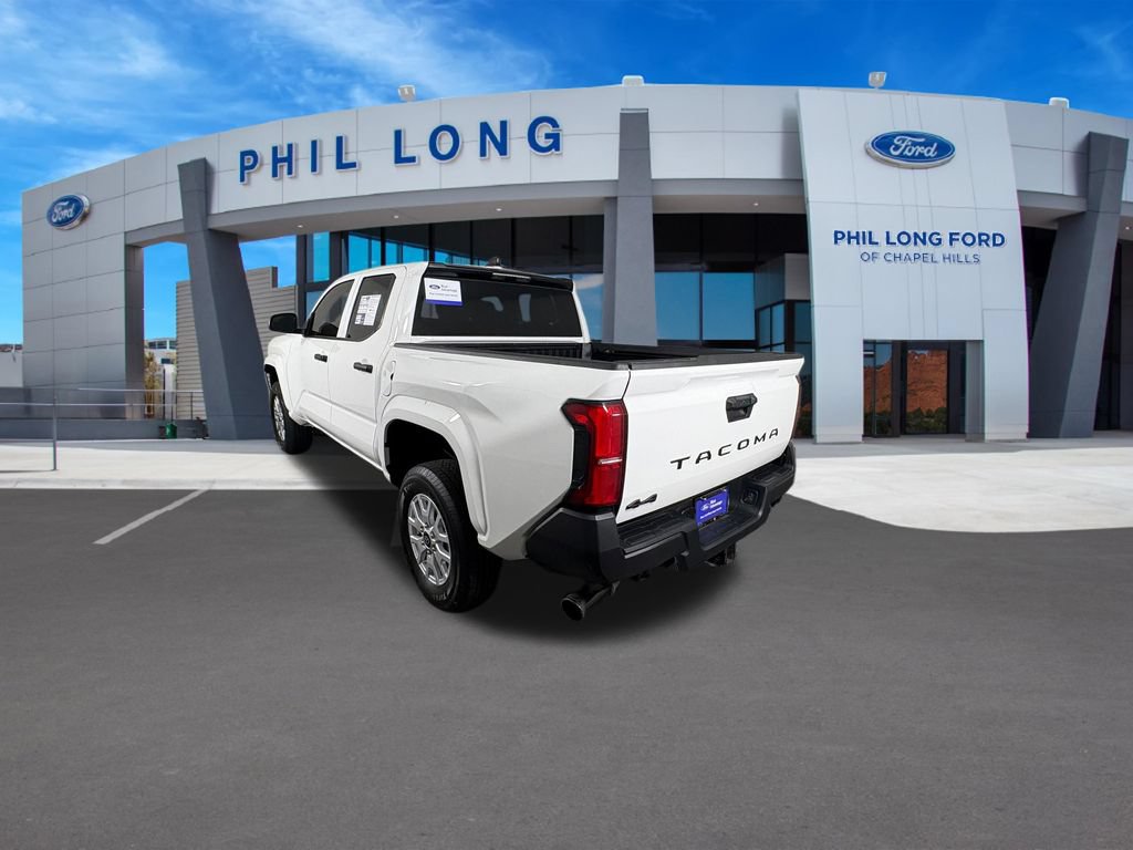 Used 2025 Toyota Tacoma SR AWD/4WD image 3