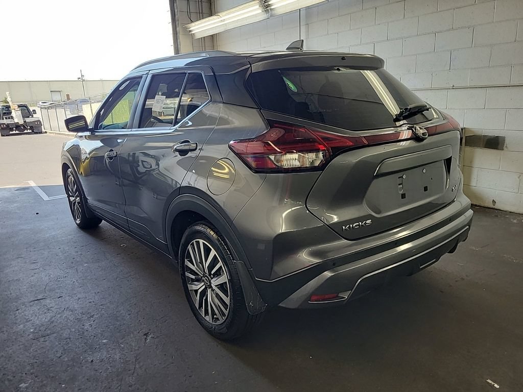 Used 2024 Nissan Kicks SV FWD image 4