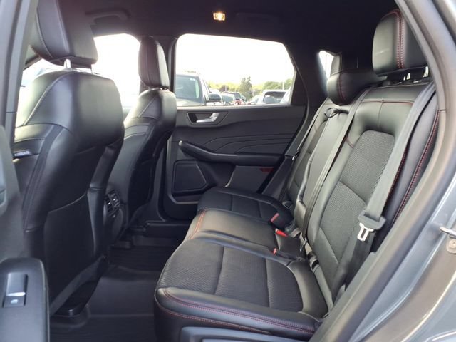 Certified 2024 Ford Escape ST-Line w/ Tech Pack #1 AWD/4WD image 11