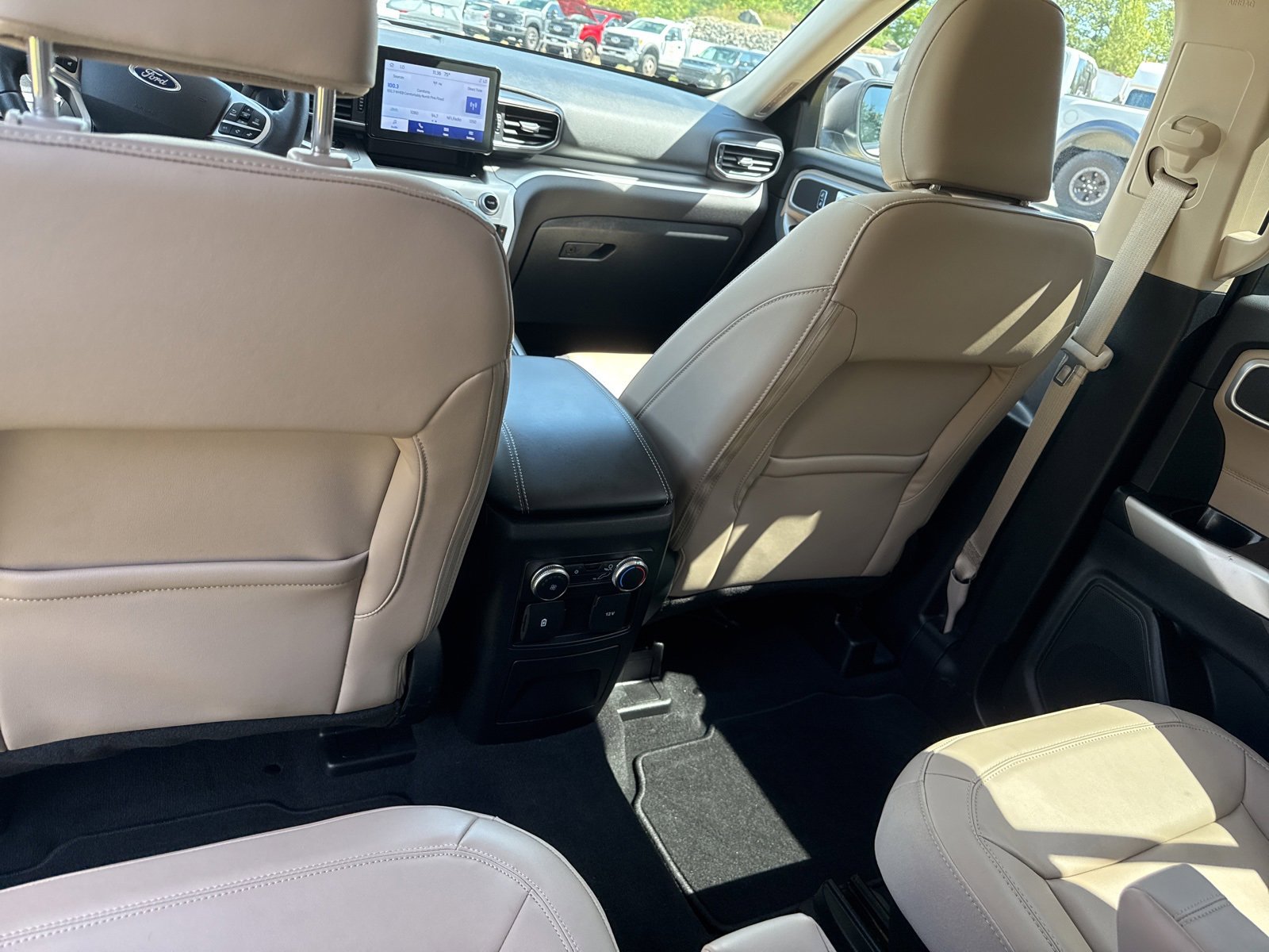 Certified 2022 Ford Explorer XLT w/ Equipment Group 202A image 11