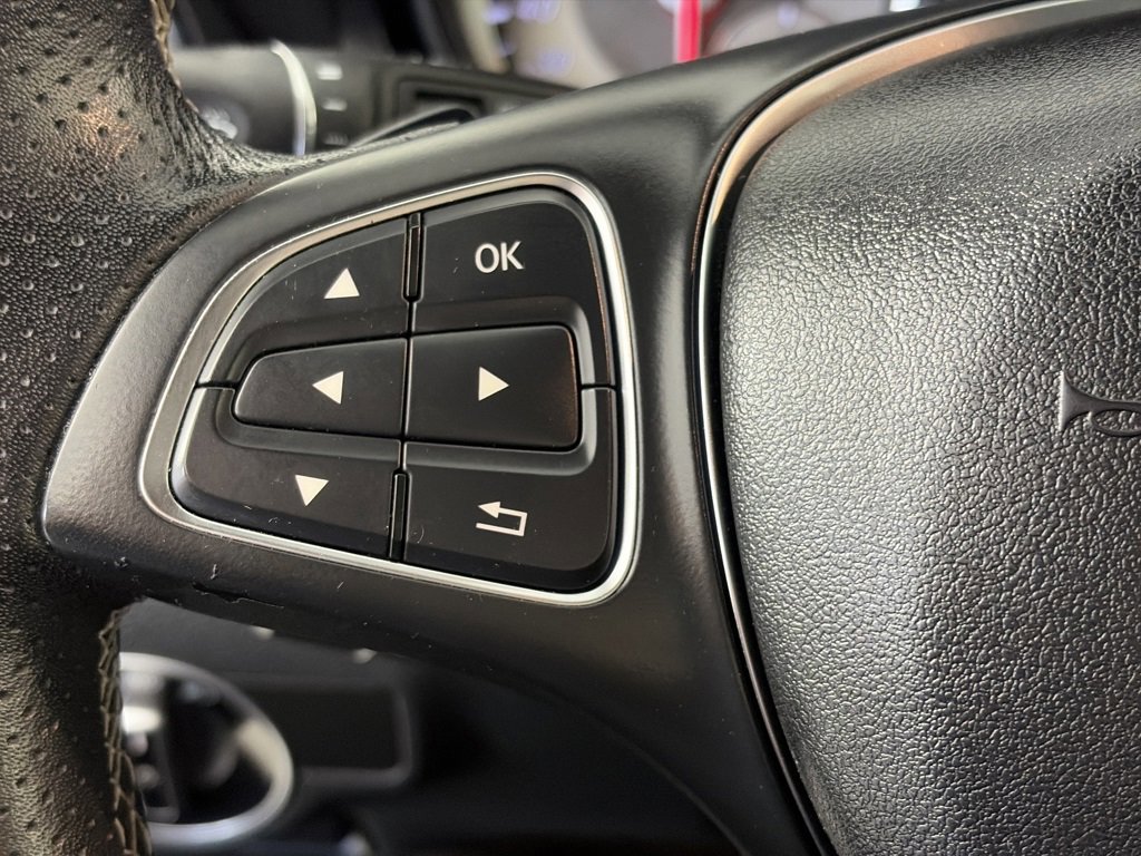 Used 2017 Mercedes-Benz GLA 250 4MATIC image 17