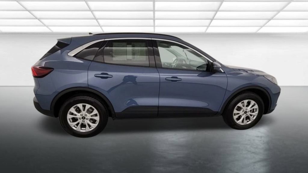 Certified 2023 Ford Escape Active w/ Tech Pack #2 image 8