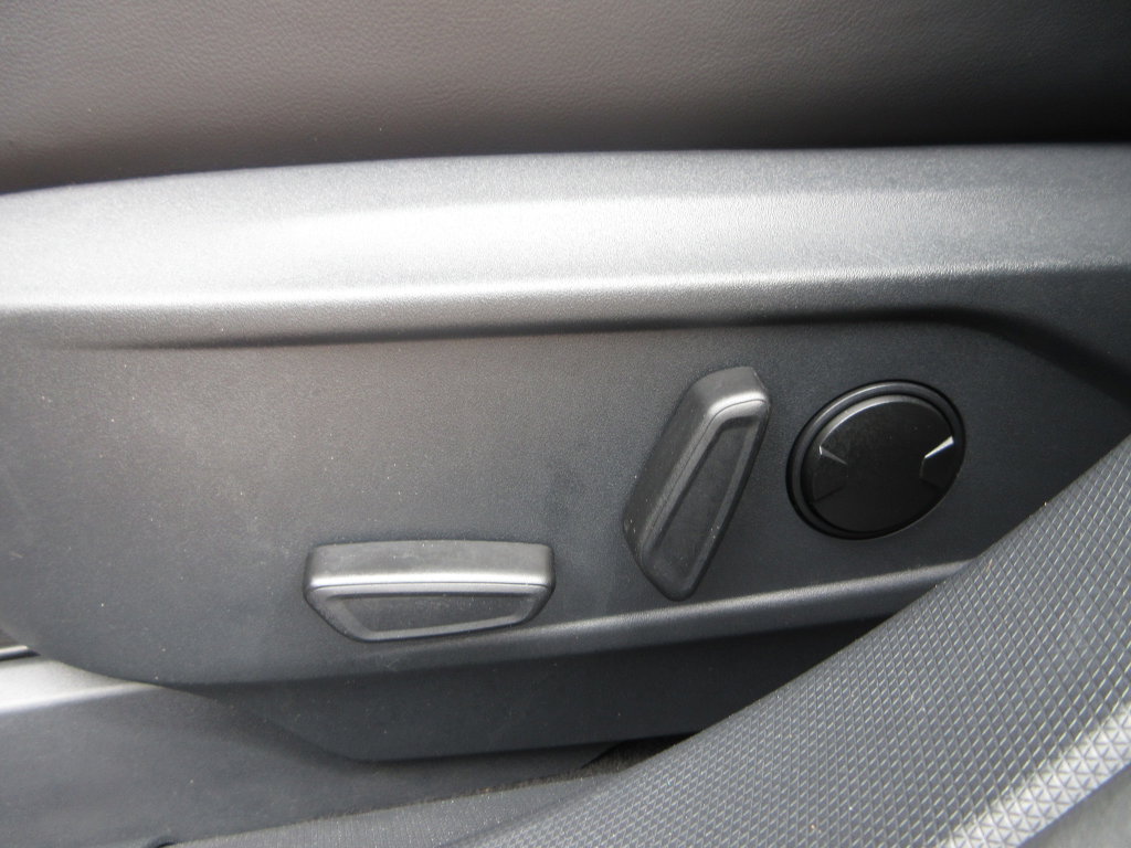 Certified 2025 Ford Mustang Mach-E Premium w/ Sport Appearance Package RWD image 13