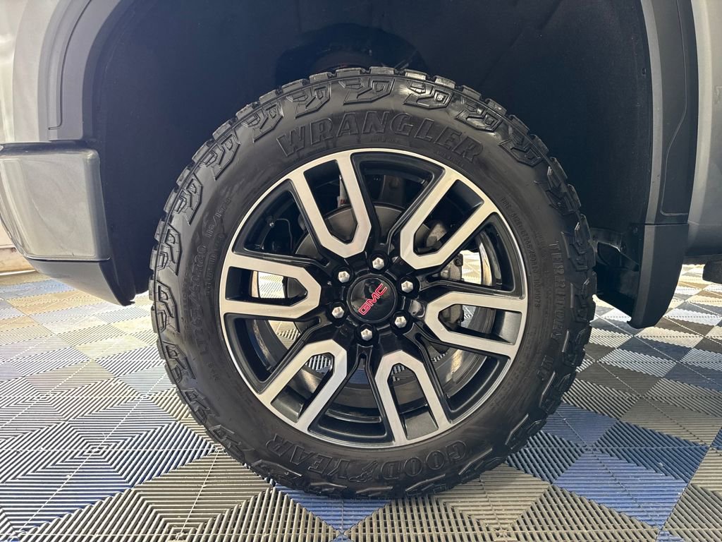 Used 2022 GMC Sierra 1500 AT4 w/ AT4 Premium Package AWD/4WD image 31
