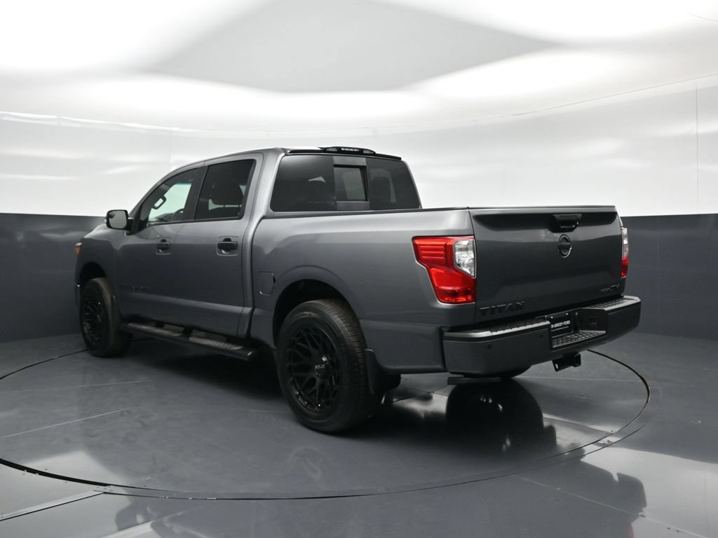 Used 2019 Nissan Titan SV w/ SV Convenience Package RWD image 7