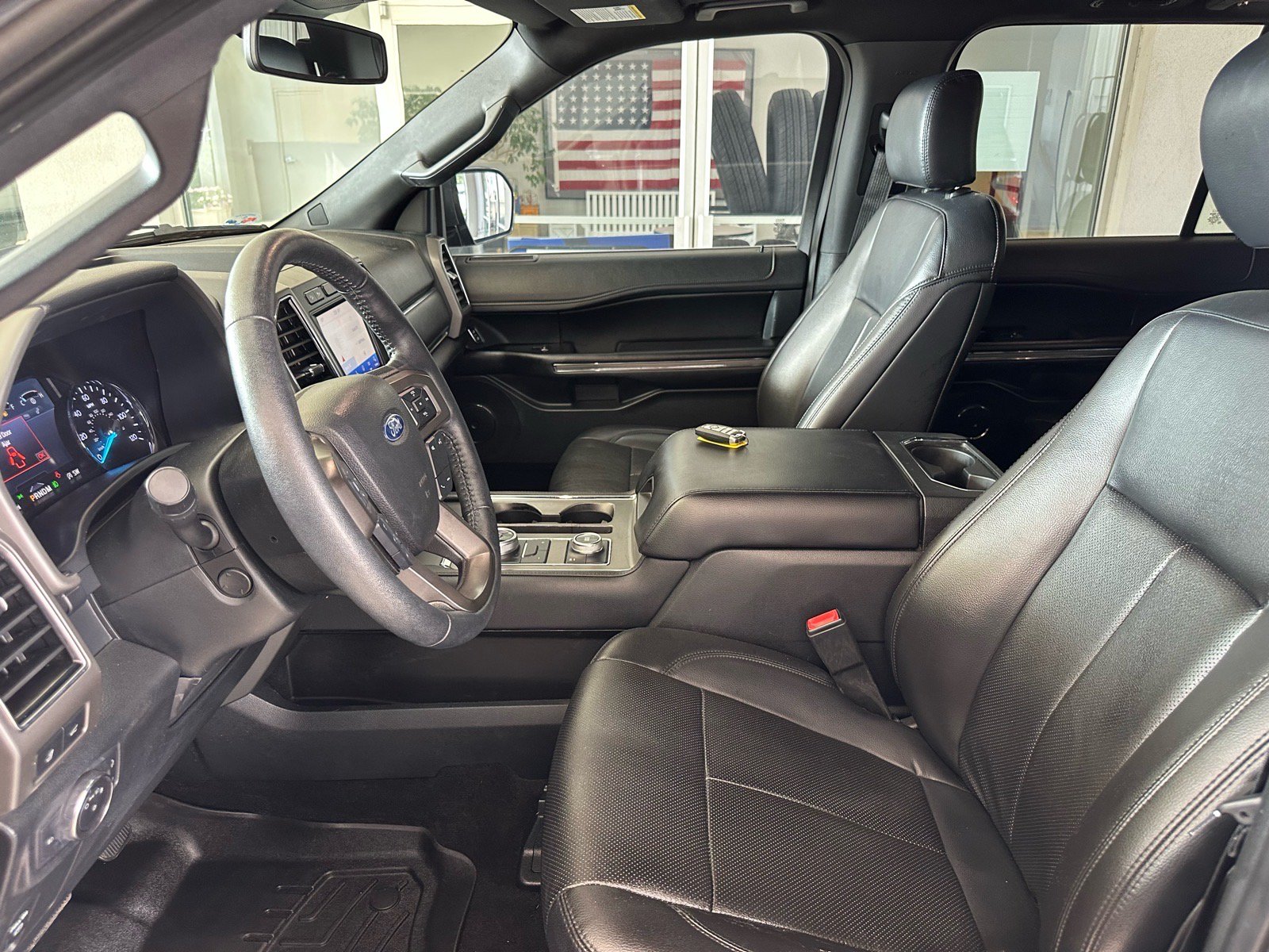 Certified 2020 Ford Expedition XLT w/ Equipment Group 202A AWD/4WD image 19
