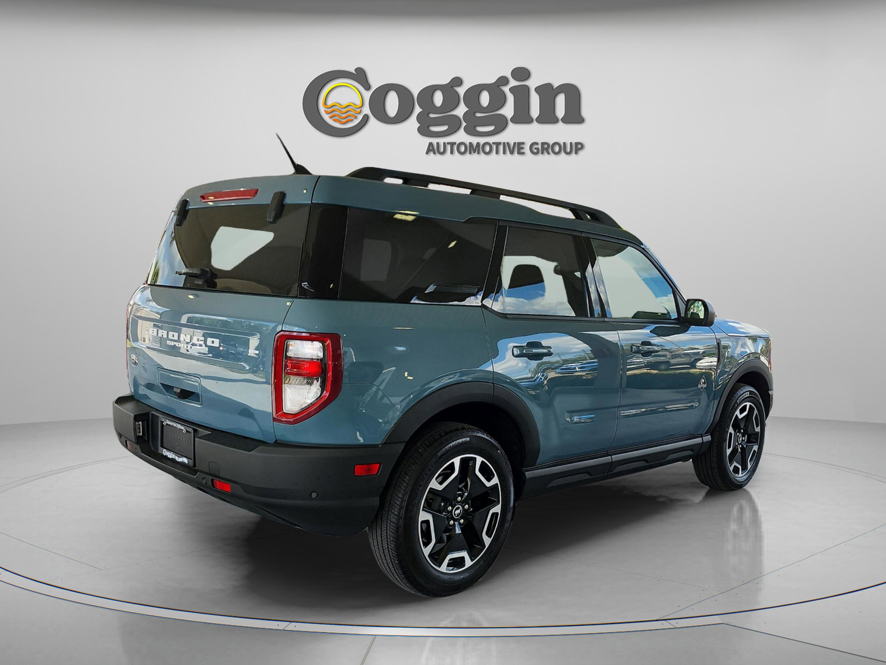 Certified 2023 Ford Bronco Sport Outer Banks w/ Tech Package image 5