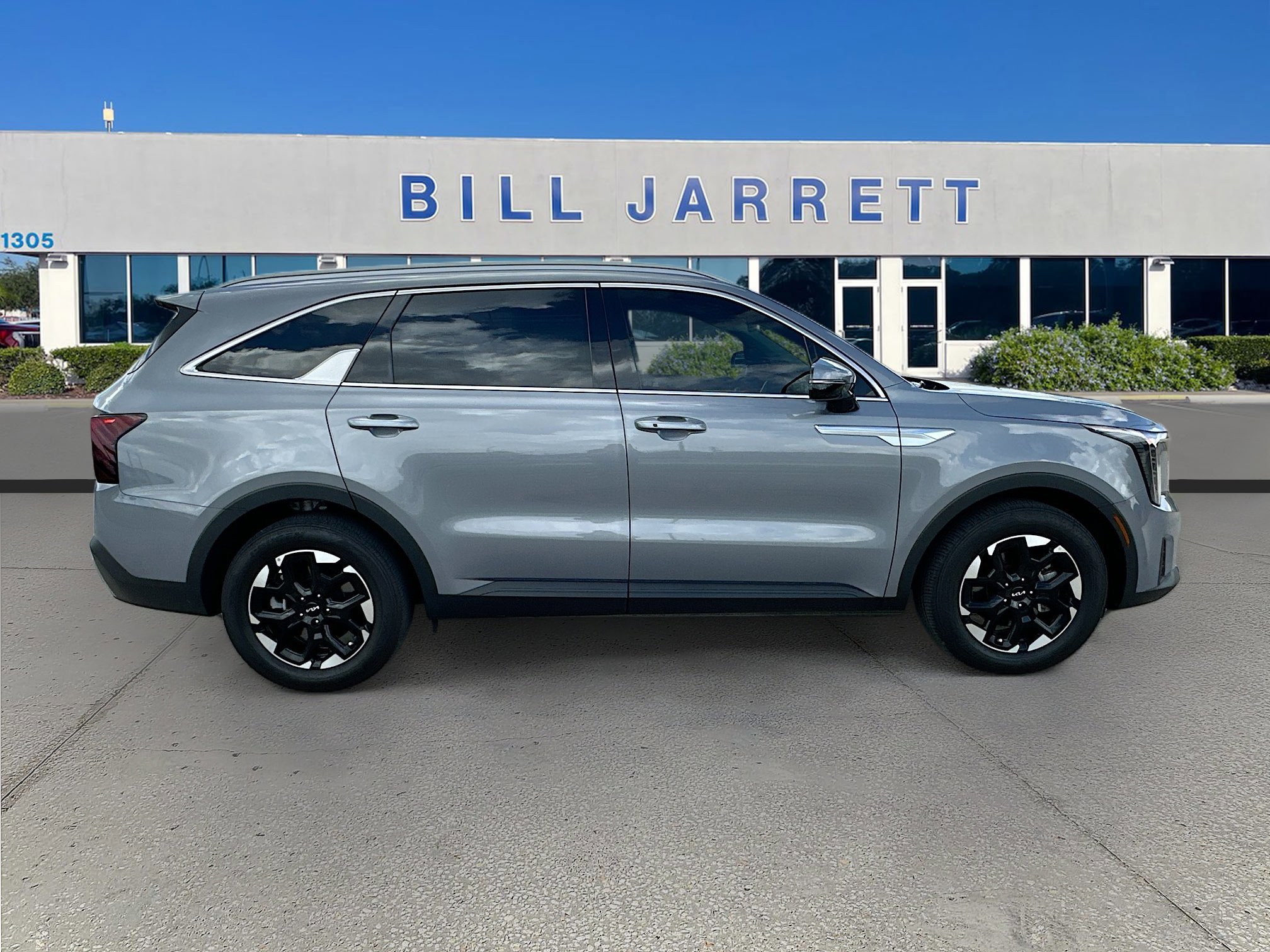 Used 2025 Kia Sorento S image 6